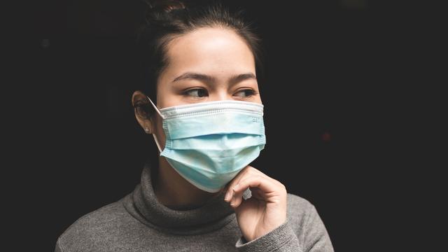 Gara-gara Virus Corona Pabrik iPhone kini Bikin Masker Juga