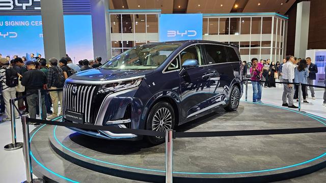 IIMS 2024: Semewah Apa BYD Denza D9, MPV Listrik Pesaing Alphard?