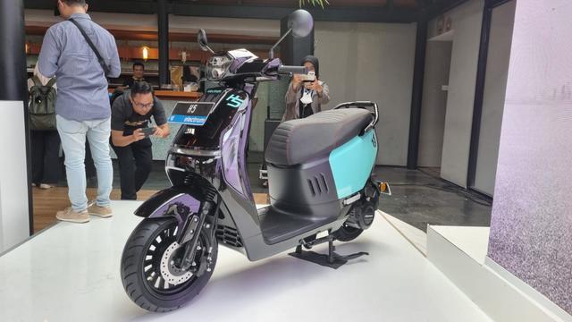 FOTO: Bodi Motor Listrik Ojol Electrum H5 dari Dekat