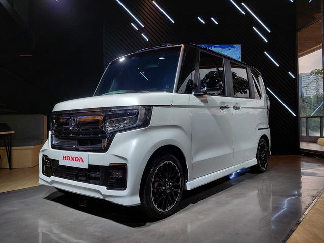 Honda Pamerkan Kei car N-BOX di Senayan