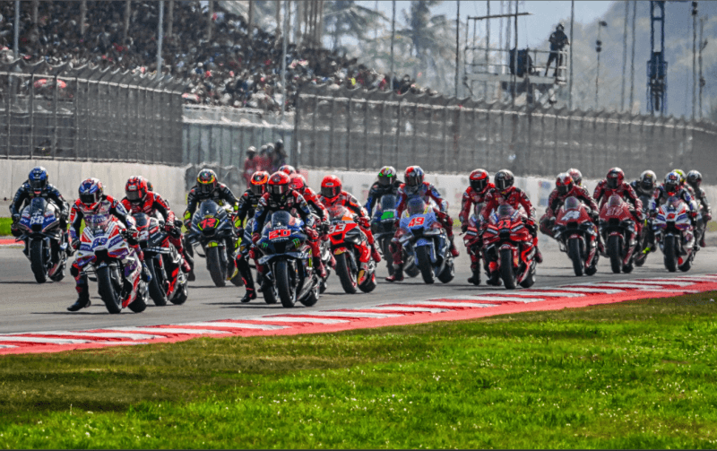 Jelang Balapan, 18 Kontainer Logistik MotoGP Mandalika Tiba di Lombok