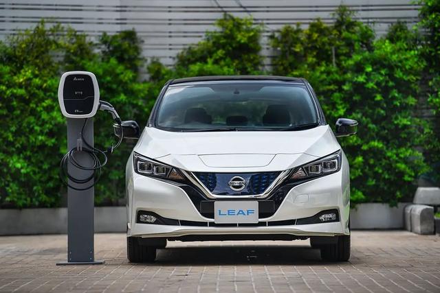 Puluhan Ribu Nissan Leaf Direcall Karena Bisa Ngegas Sendiri