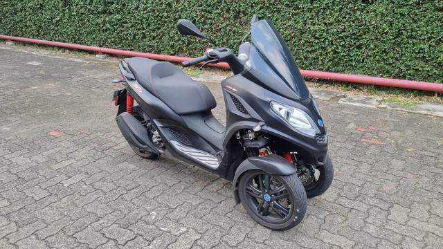 Spesifikasi Piaggio MP3 300 HPE Sport, Rp300 Jutaan Dapat Apa Aja?