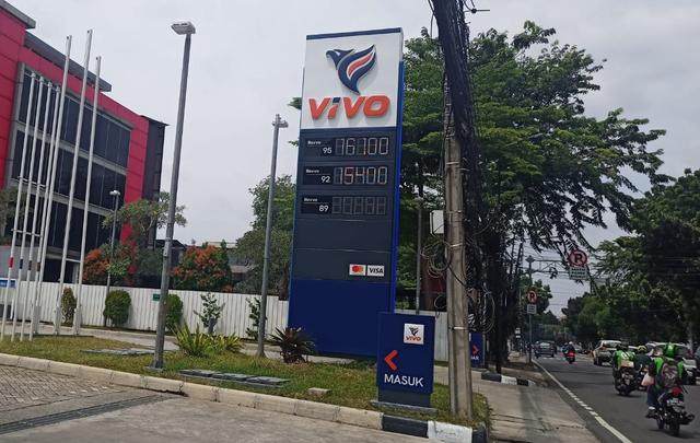 Harga Bensin Murah Vivo, Revvo 90 Turun Jadi Rp11.800 per Liter