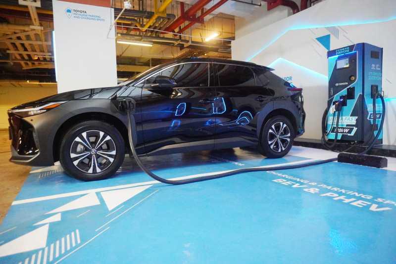 Toyota Mulai Sebar Fasilitas Fast Charging 120 kW