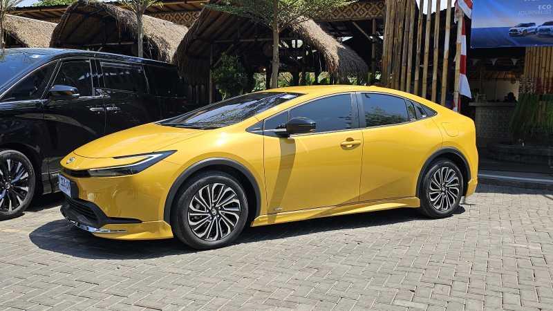 Stok Terbatas, Inden Toyota All New Prius Melebihi Target