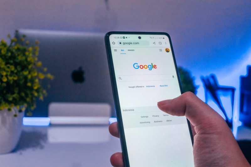 Geger Akun Hotel & Bank Sebar Nomor Palsu, Google Angkat Bicara