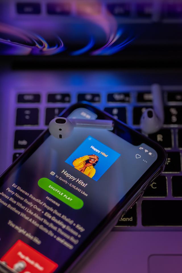 Ada Fitur Baru Bagi Pengguna Spotify Premium, yang Gratisan Minggir Dulu!