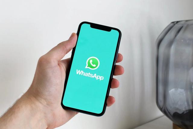 Rayakan Idulfitri 1444 H dengan Broadcast WhatsApp, Ini Caranya!