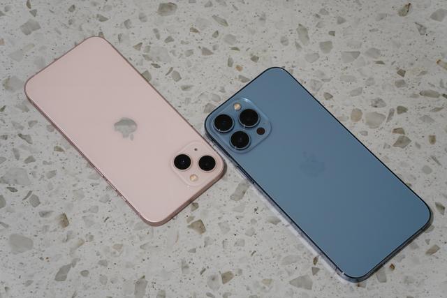 Geger Kasus Penipuan PO iPhone Murah, Bawa Kabur Rp35 Miliar