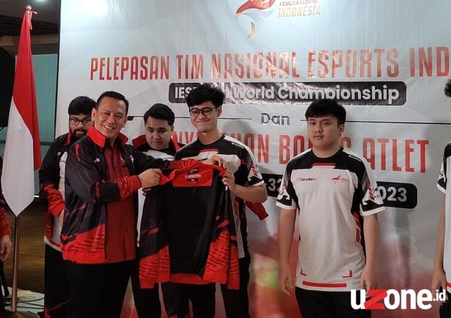 PBESI Lepas Timnas Indonesia Bertanding di Piala Dunia eSports 2023