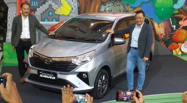 Masih Ada Daihatsu Sigra Bermesin 1.000cc, Tertarik?