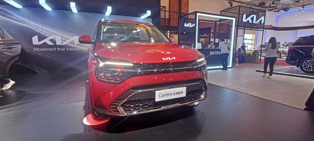 Jakarta Auto Week 2022: Eksterior dan Interior KIA Carens Makin Mewah