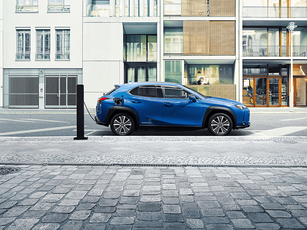 Jajaran Fitur Mobil Listrik Lexus UX 300e