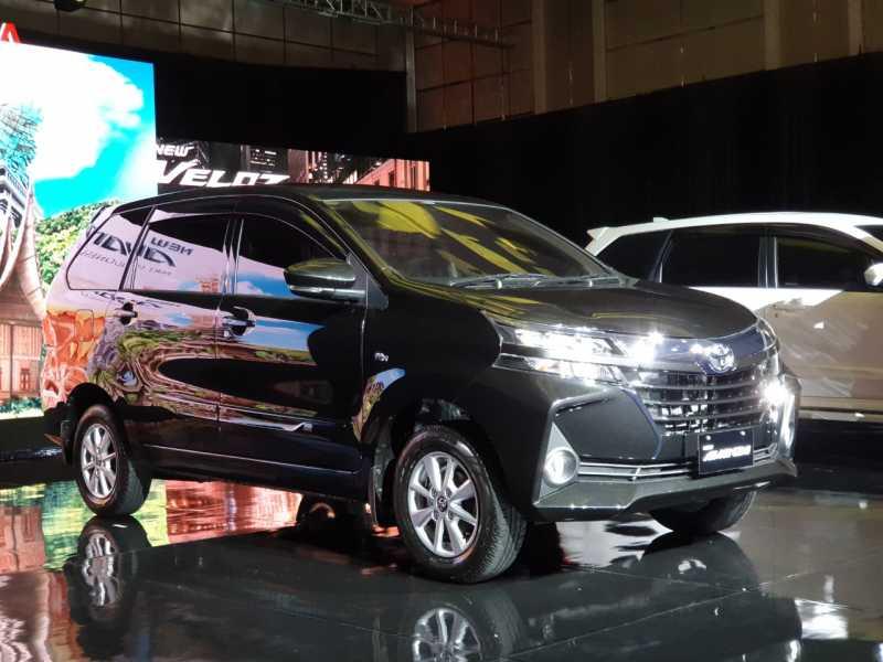 Tahta <i>Gak</i> Mau Digoyang, Harga Avanza Baru Lebih Murah dari Xpander