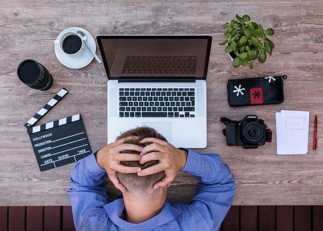 Migrain Muncul Ketika di Kantor, Apa yang Harus Kamu Lakukan?