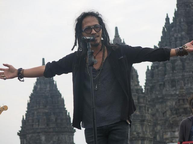 Nostalgia 1990-an di Prambanan Jazz Festival 2017 