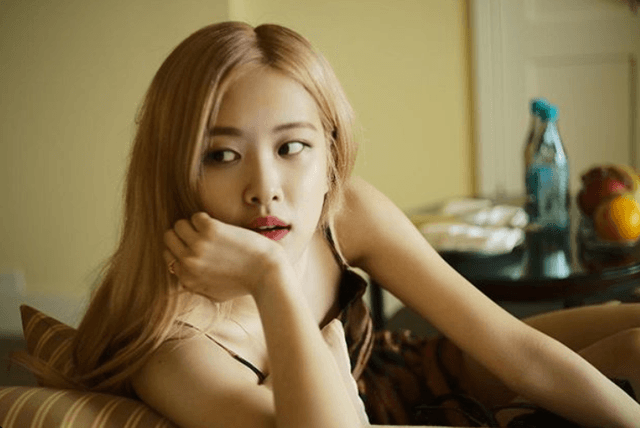 Rosé ‘Blackpink’ Diperlakukan Gak Adil, Warganet Beri Dukungan Lewat Tagar #StayStrongRosé