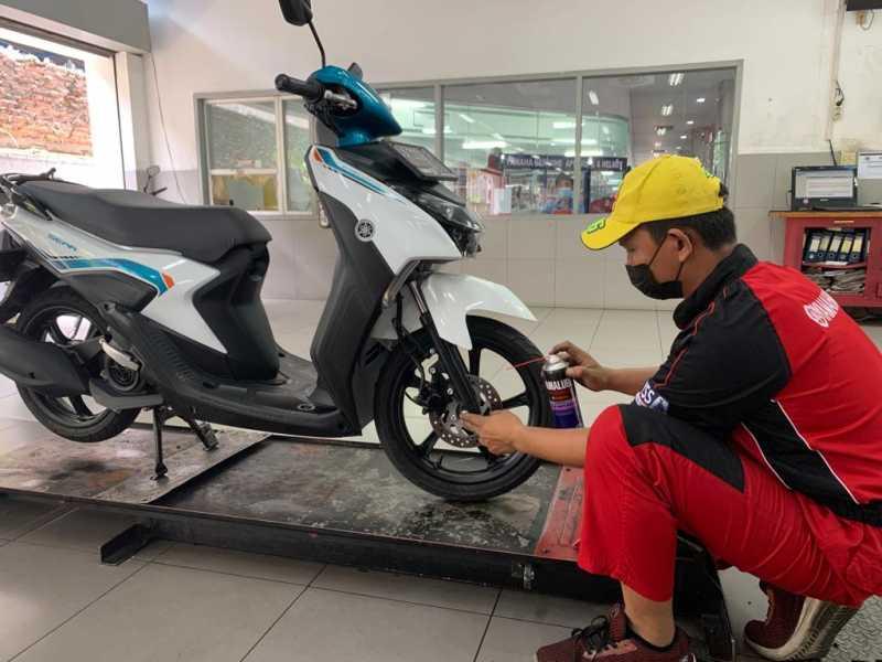 Cara Merawat Rem Cakram Motor Saat Musim Hujan