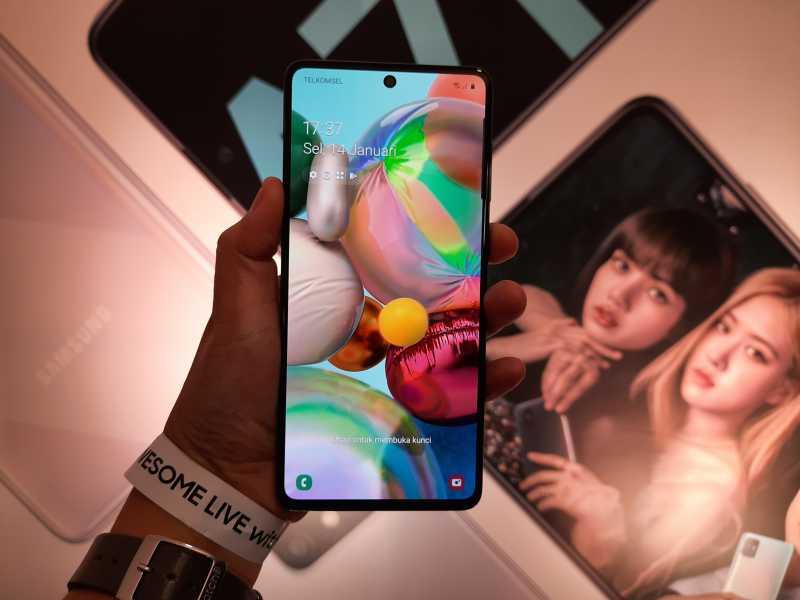 Berkat Super Amoled Plus, Galaxy A71 Lebih Ramping dari Galaxy A51