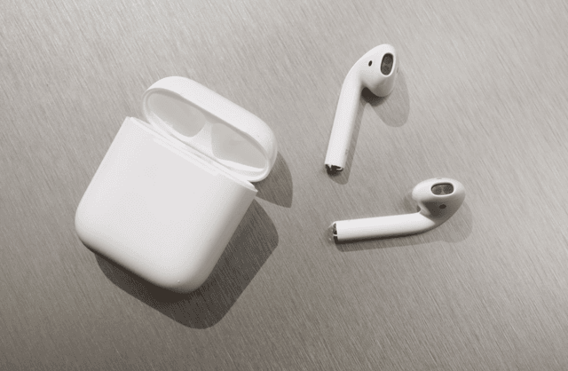 Setelah iPhone Murah, Apple Siap Rilis AirPods dan MacBook Pro Baru?