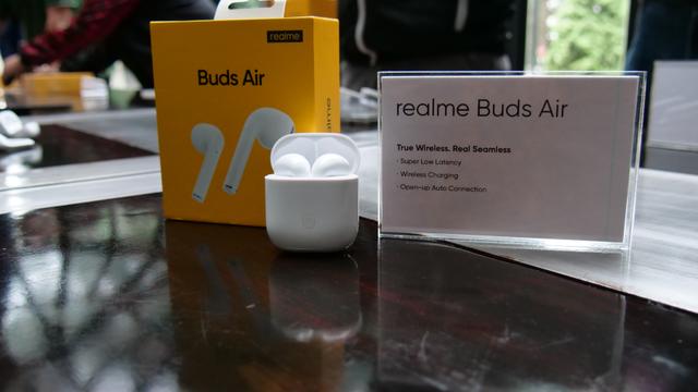 Realme Klaim Perangkat AIoT Berbentuk Buds Laku 1 Juta Unit di Seluruh Dunia