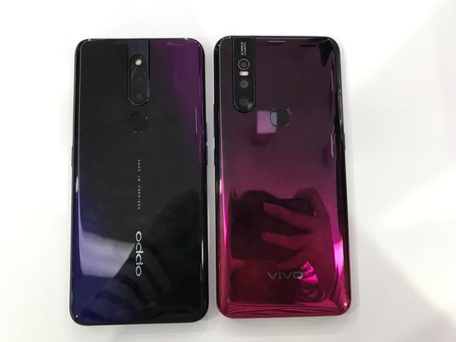 Adu Hasil Jepretan Vivo V15 vs. Oppo F11 Pro