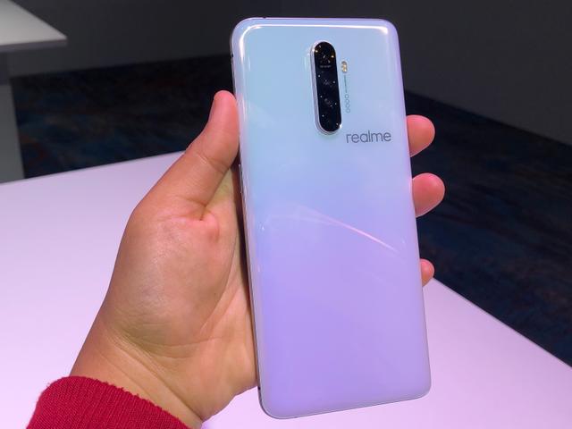 Foto: Detail Bodi Realme X2 Pro