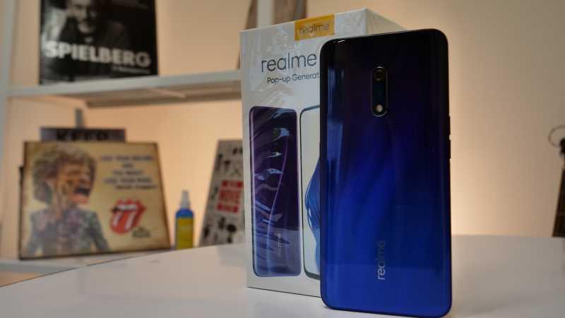 Belum Setahun, Realme Tembus Posisi 5 Besar, Tumbuh 11%