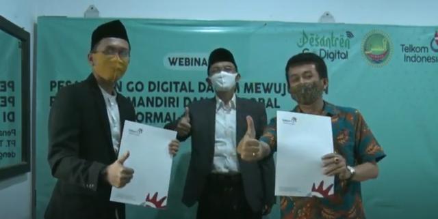 Telkom Indonesia Bantu Pesantren Go Digital