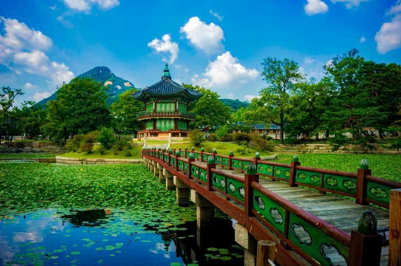 Liburan ke Seoul, Yuk Lihat Sisi Tradisional Korea di 6 Istana Ini