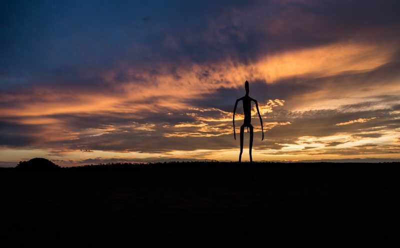 NASA Kirim Foto Bugil ke Luar Angkasa, <i>Caper</i> ke Alien?