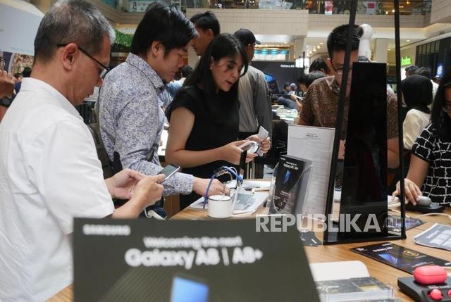 Samsung Diyakini akan Rilis Ponsel Lipat di 2019