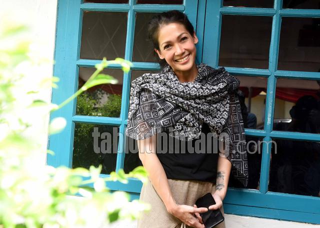 Rindu Tora Sudiro, Mieke Amalia Tulis Surat Cinta