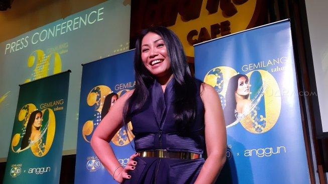 Anggun C Sasmi Gelar Konser Amal untuk Biaya Pendidikan