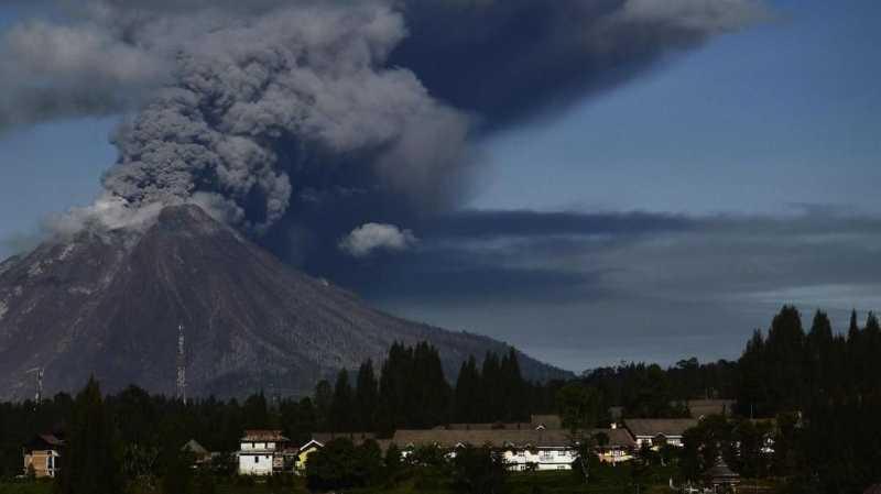 Sinabung Erupsi, Tinggi Kolom Abu Capai 7.000 Meter