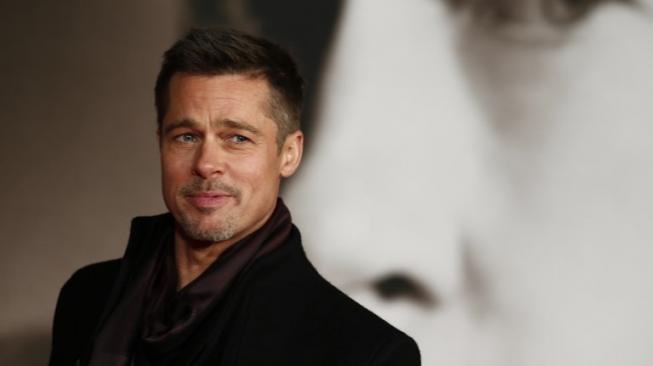 Brad Pitt Dikabarkan Dekat dengan Sat Hari Khalsa, Sudah Move On?