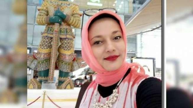 Seminggu di Thailand, Marissa Haque Kejar Gelar Professor