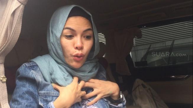 Jadi TSK, Nikita Mirzani Laporkan Balik Sajad Ukra Besok