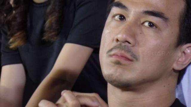 Sisi Lembut Joe Taslim dalam Film "Surat Kecil Untuk Tuhan"