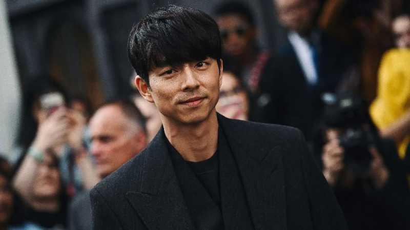 Gaya Macho Gong Yoo dan Lee Min Ho di Paris Fashion Week