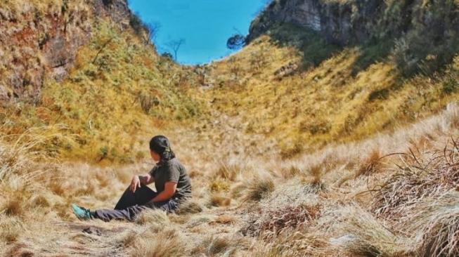 Instagramable, Pesona Gunung Lawu Sebelum Dilalap Si Jago Merah