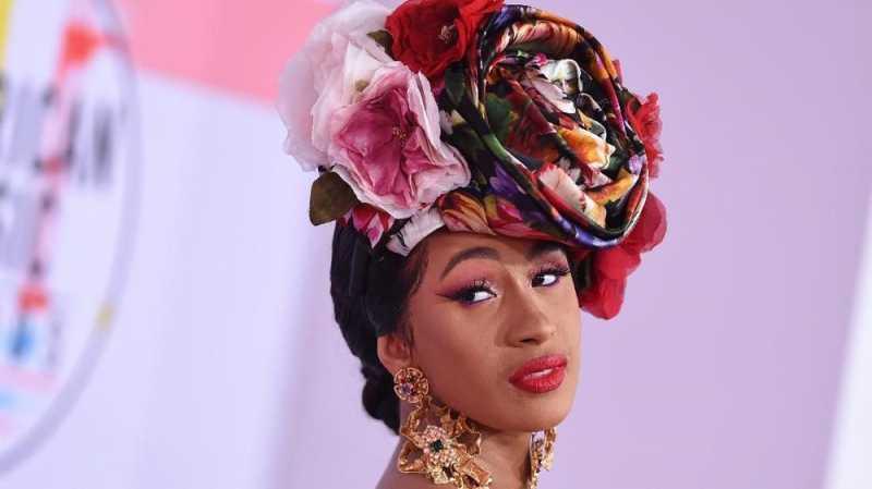 Berkelahi di Kelab Striptis, Cardi B Didakwa Pasal Berlapis