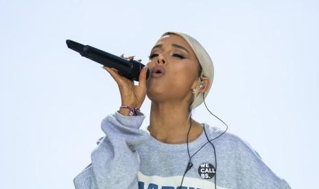 Ariana Grande Beri Bocoran Single Terbaru