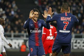 Cedera paha, Cavani absen perkuat PSG hadapi United