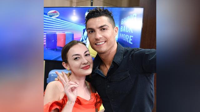 Cerita Rianti Cartwright Berfoto dengan Cristiano Ronaldo