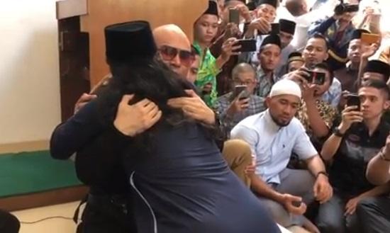 Deddy Corbuzier Mualaf, Begini Tanggapan Keluarganya