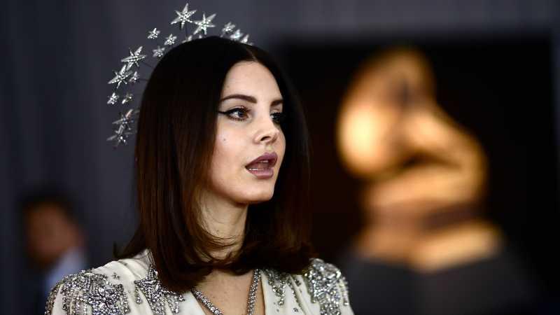 Tahun Baru, Akan Ada Lagu Baru dari Lana Del Rey