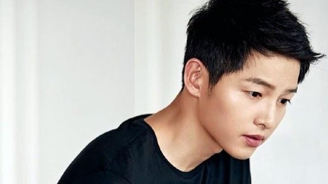 Air Mata Song Joong-ki Menetes di Hari Pernikahannya