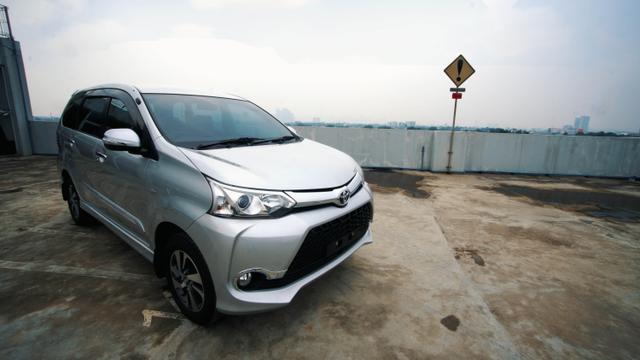 Mitsubishi Xpander Goyang Tahta Avanza di Pasar Mobkas 